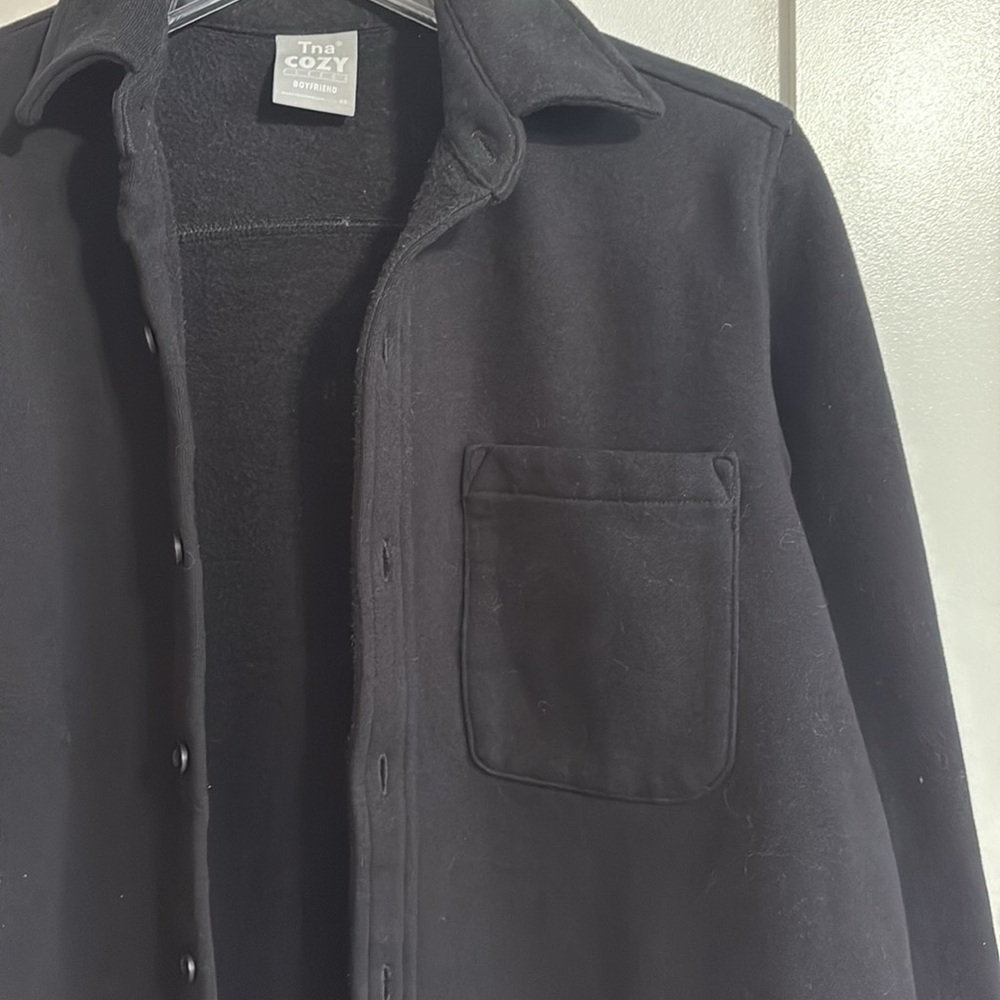 *BLACK* TNA Cozy Boyfriend Shirt - Picture 6 of 13